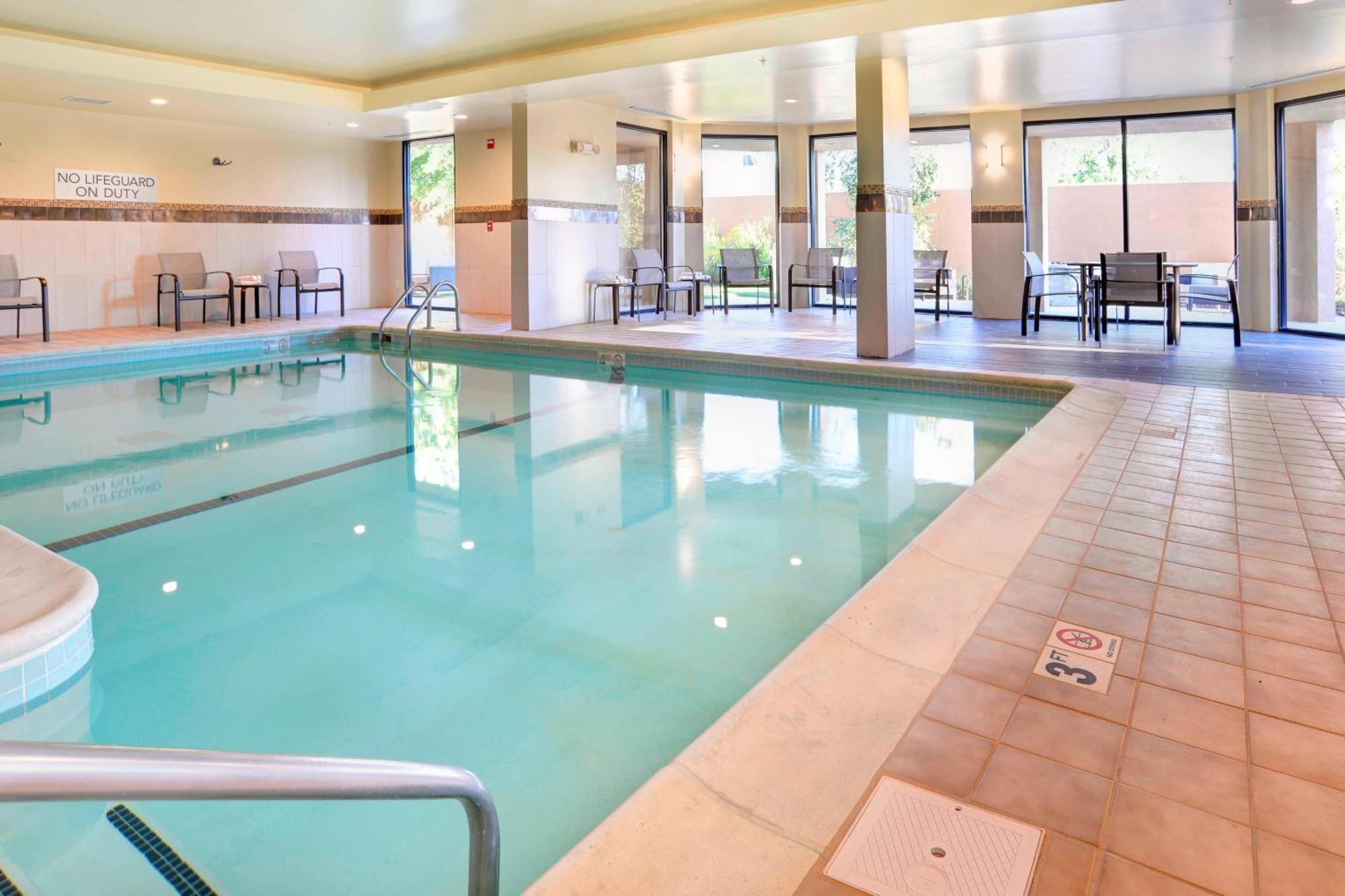 Courtyard By Marriott 4* Kokomo