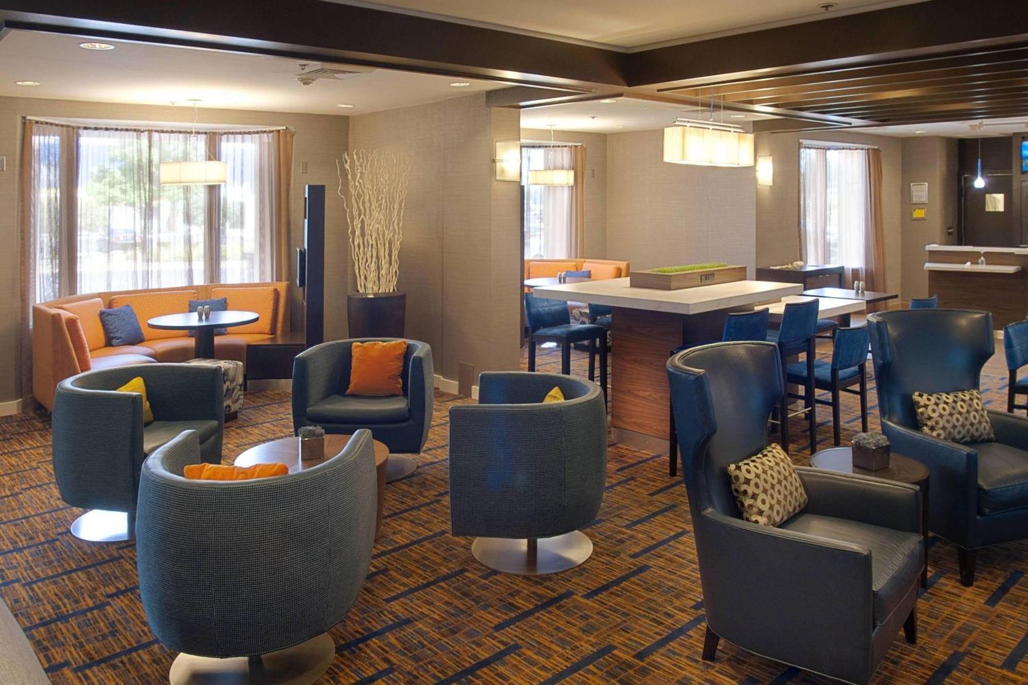 Hotel Courtyard By Marriott Kokomo